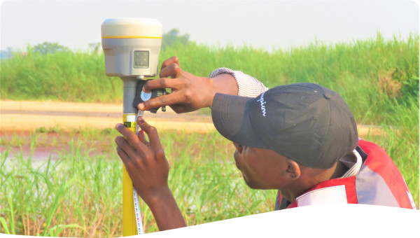 Chercheur au centre de recherche en ressource en eau du bassin du Congo (CRREBaC)